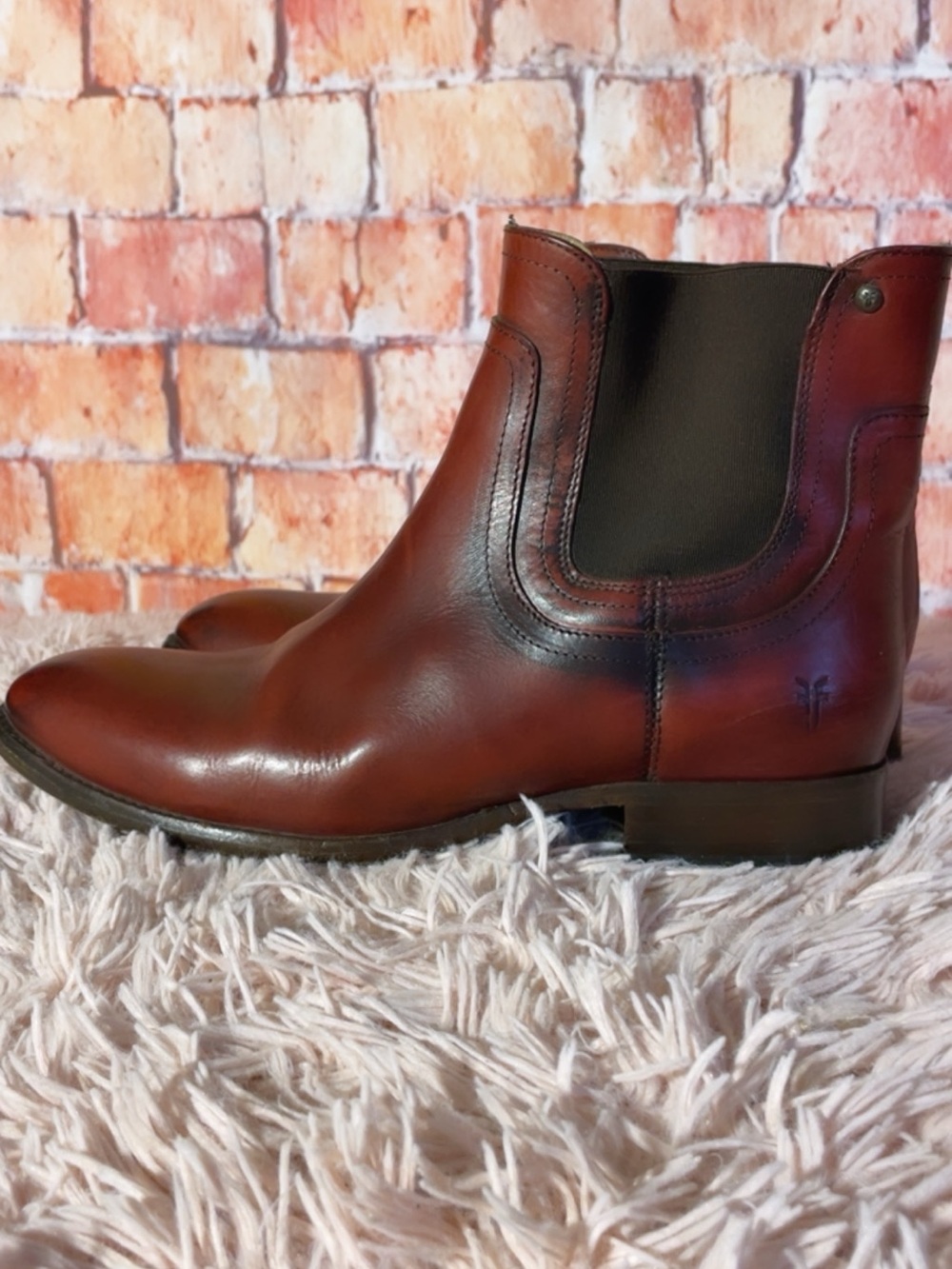 Frye Men's Chukka Boot in Chestnut Brown Leather